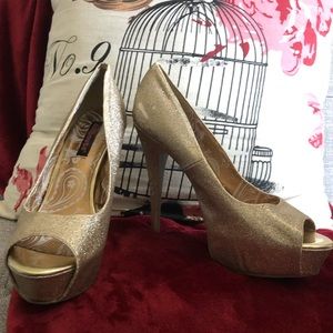 Gold Dollhouse Pumps